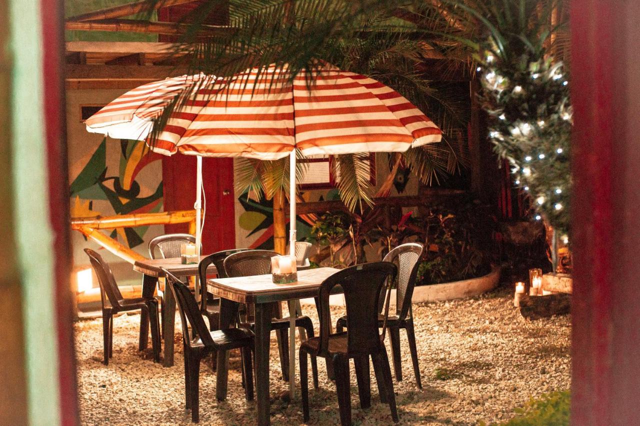 Pop House Hotel Montanita Bagian luar foto